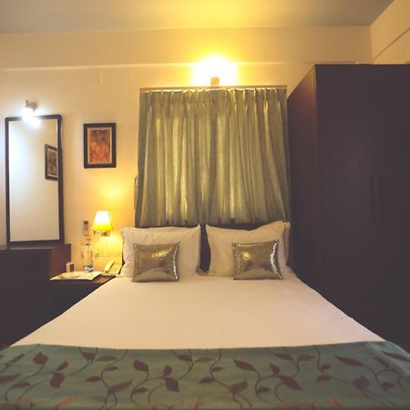 Hotel Casa Broadway Kolkata Exterior photo